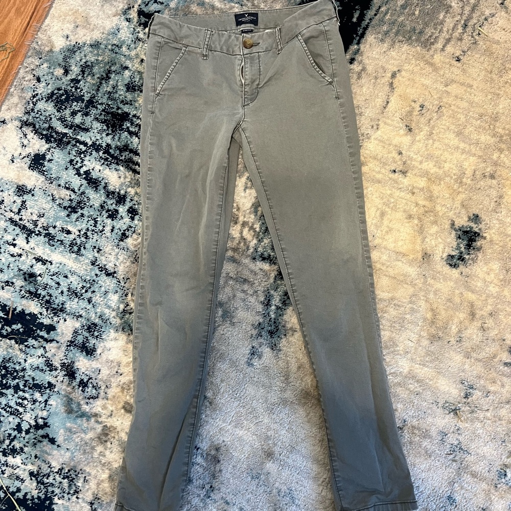 Light green stretch pants